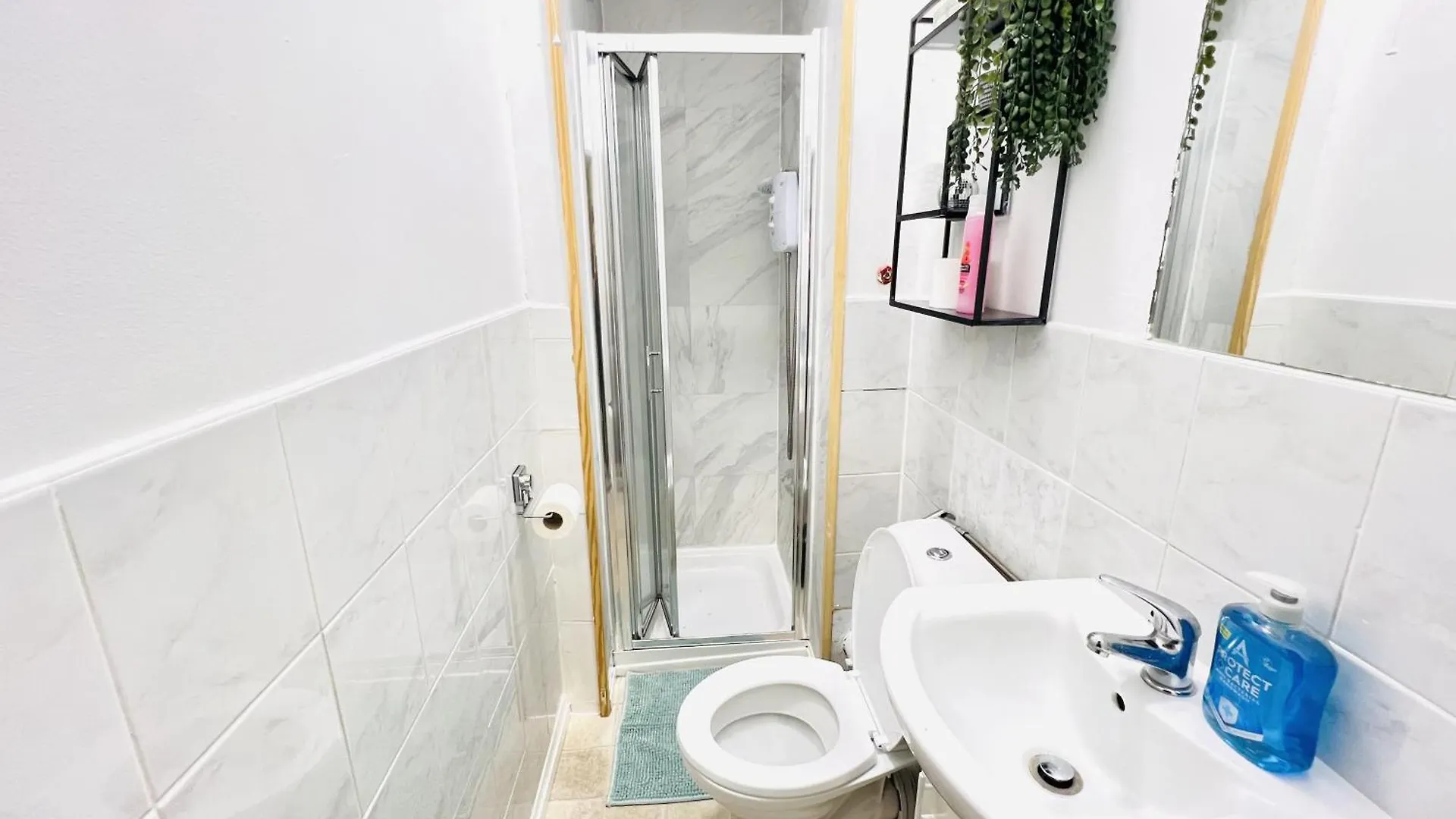 Dublin City Center Apartment 0*,